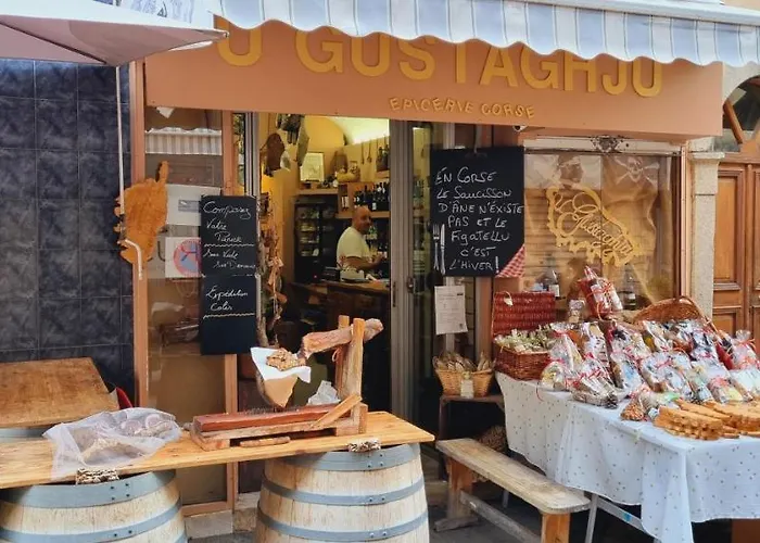 Apartment Rue Fesch - Vieille Ajaccio (Corsica)